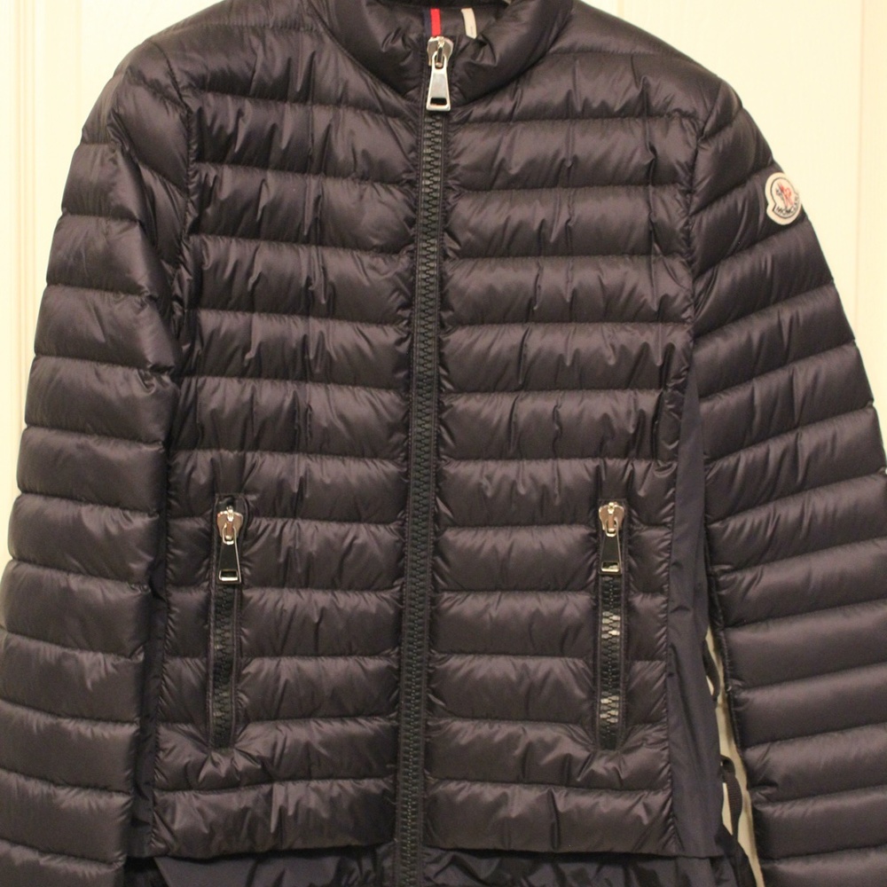 Moncler Diantha Puffer Jacket with Laced Detail Sides Size 1 Never Worn